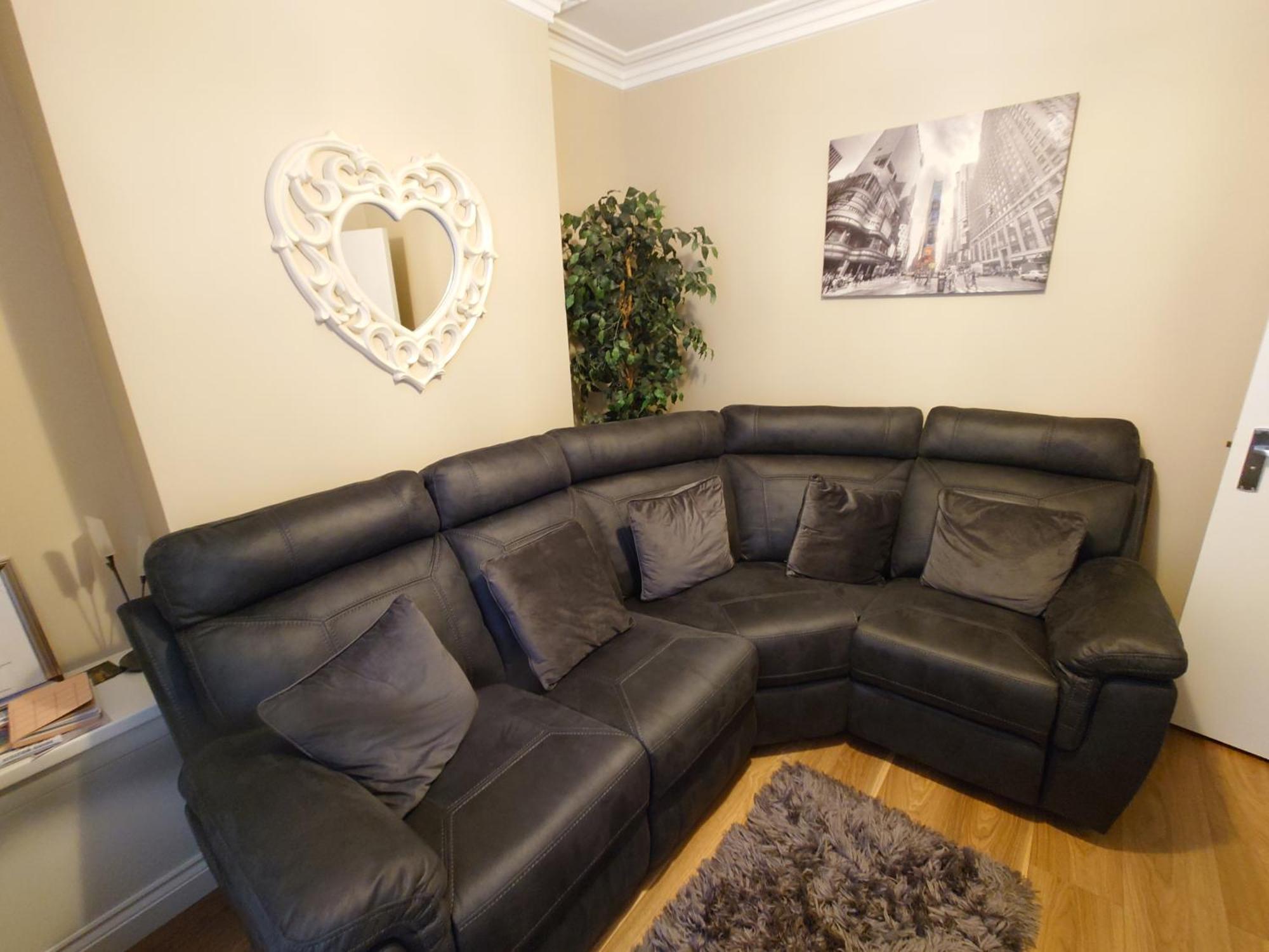 Helens House Derry City Centre Remarkable 3-Bed Eksteriør bilde